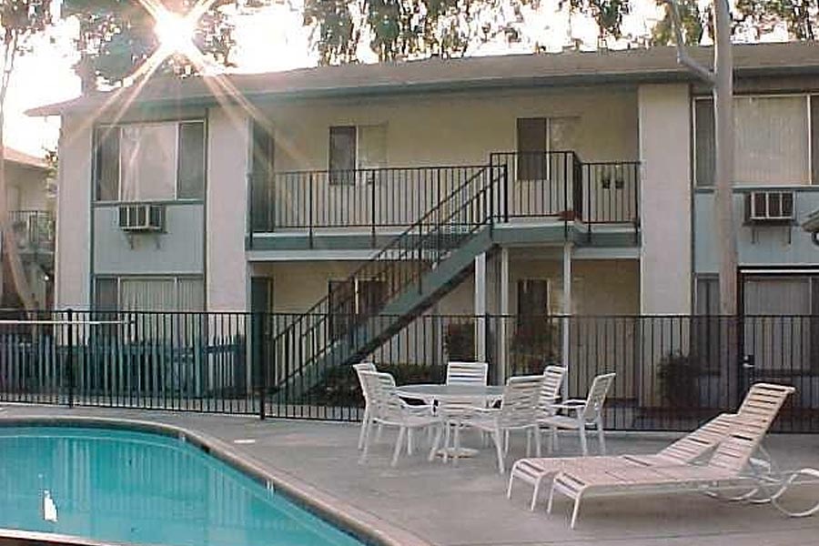 Maplewood Apartments building and community