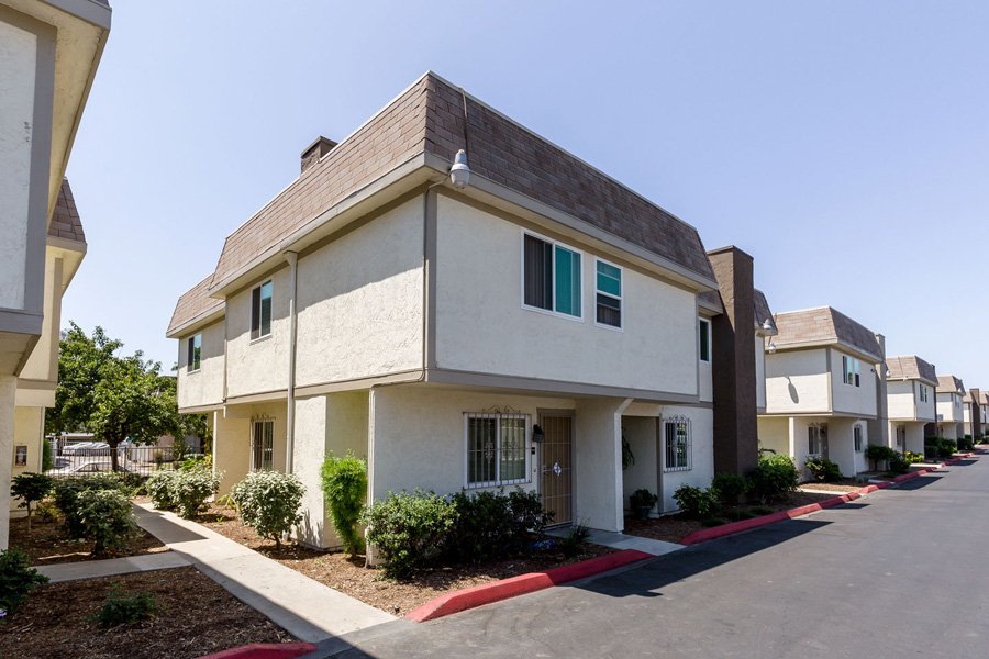 Mayberry Townhomes building and community