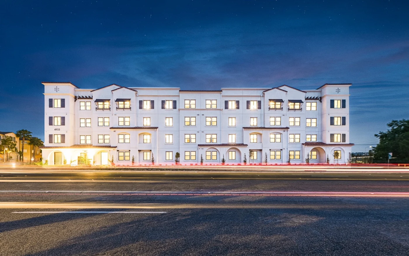 South River Village apartment building in Oceanside