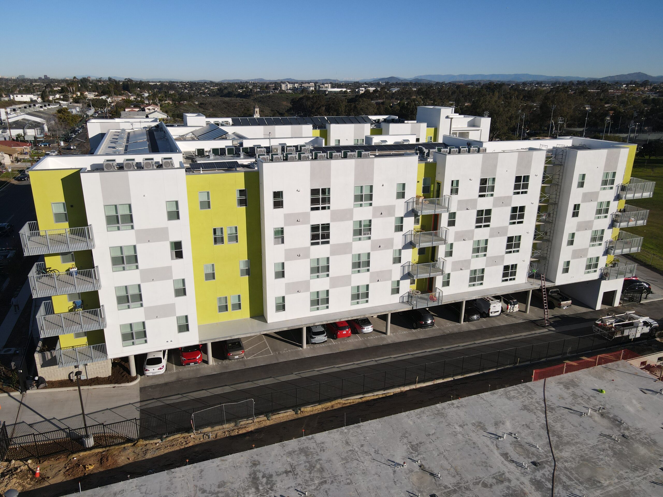 Ulric I Apartments building and community